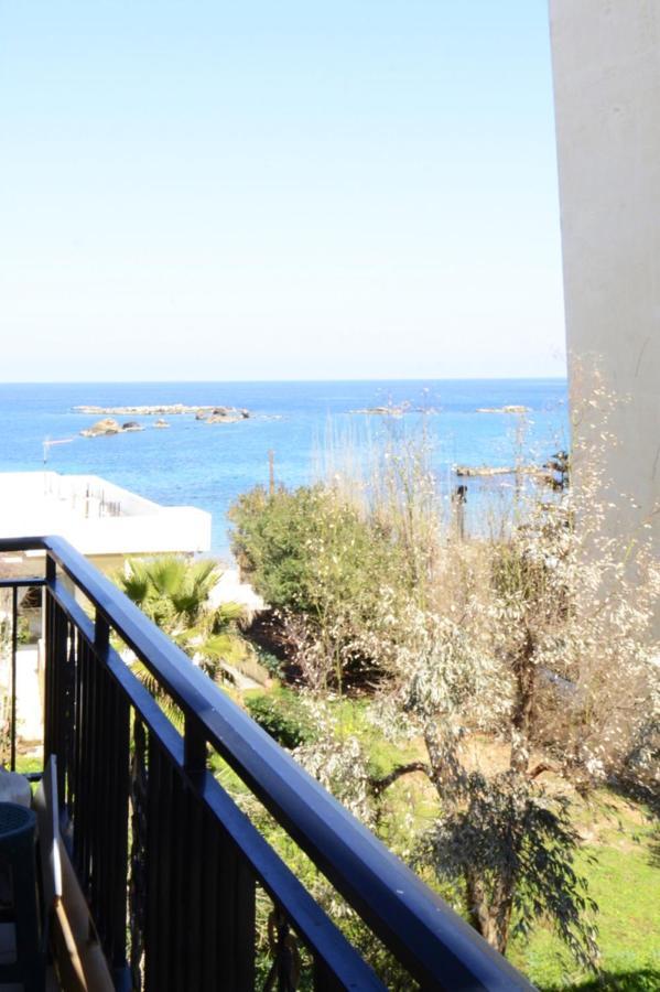 Deep Blue Apartment Hriszí Aktí Haniá Kültér fotó